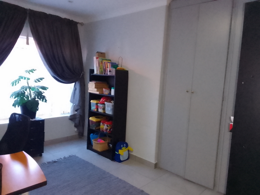 5 Bedroom Property for Sale in Geelhoutpark North West
